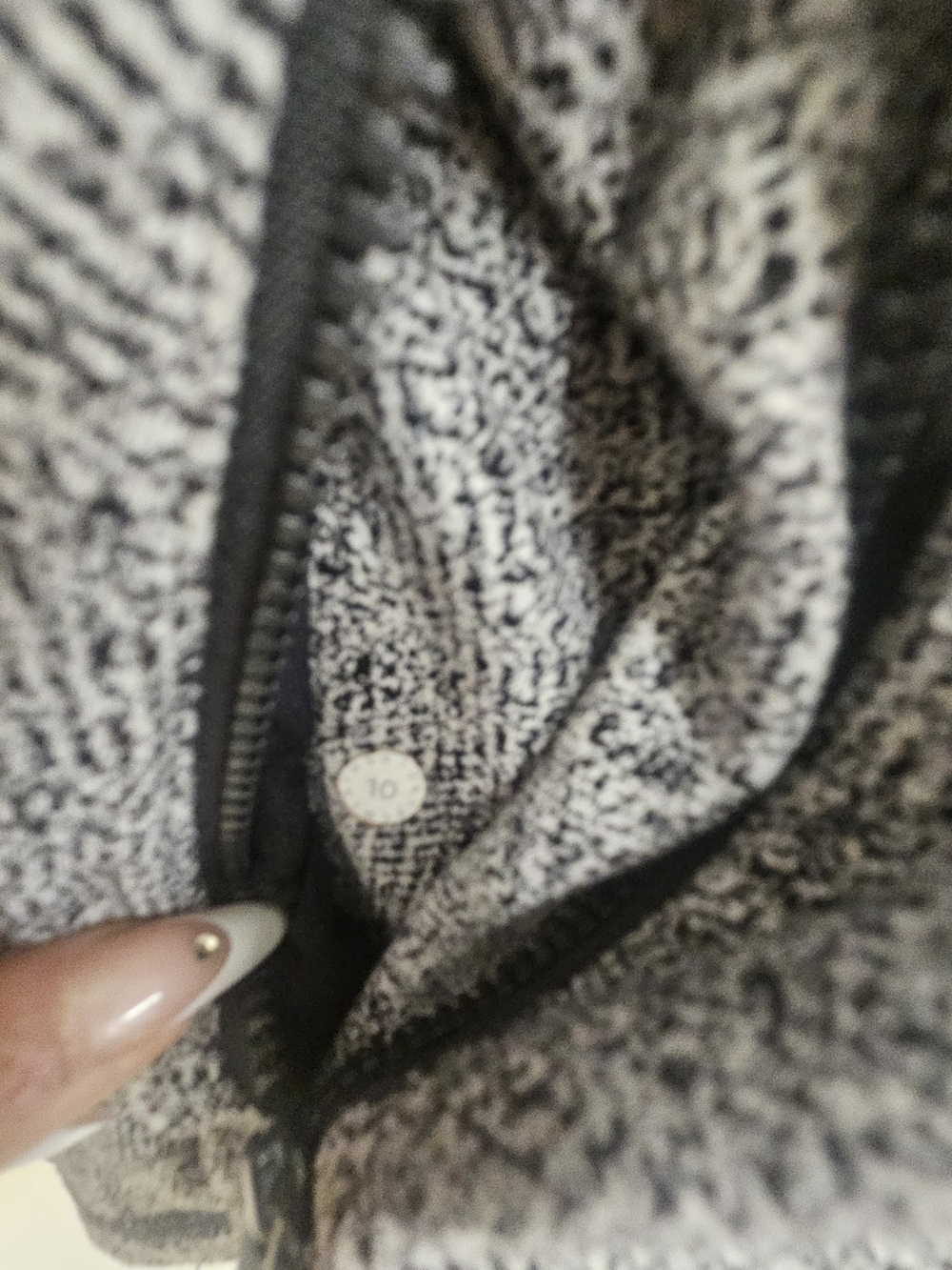 Lululemon Heathered Black and White Zip-Up Jacket - Picture 7 of 9